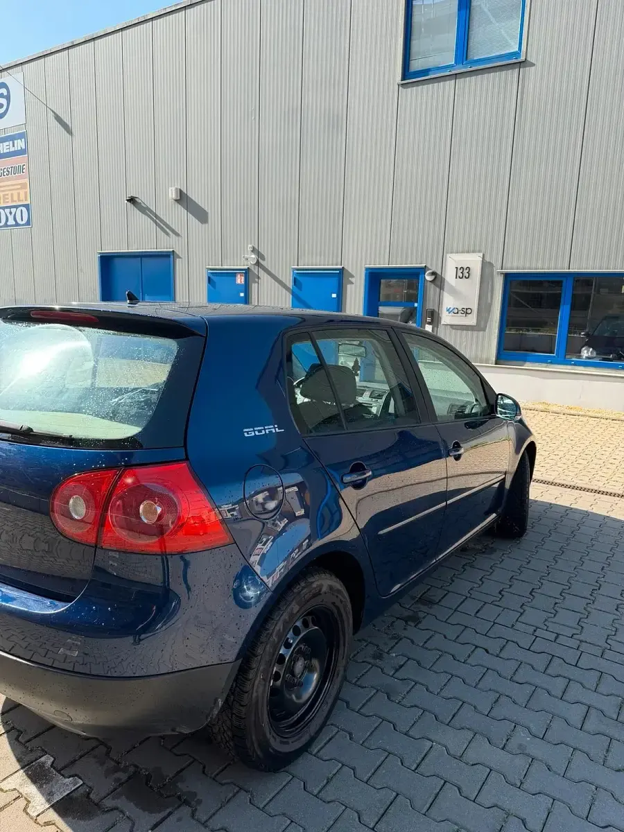 Gebraucht VW Golf V Edition 75 PS (55 kW) 2005 Blau Kleinwagen