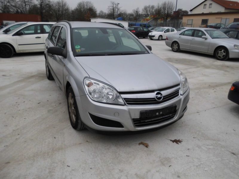 Verkauft Opel Astra Caravan Basis Gebraucht 2008 233 000 Km In Gebraucht Opel Astra Caravan Basis