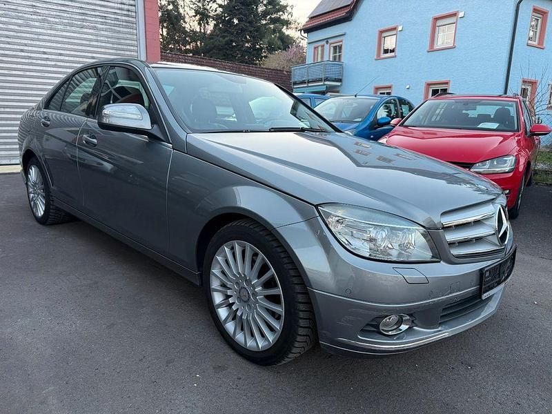 Gebraucht Mercedes C220 170 PS (125 kW) 2009 Silber Limousine