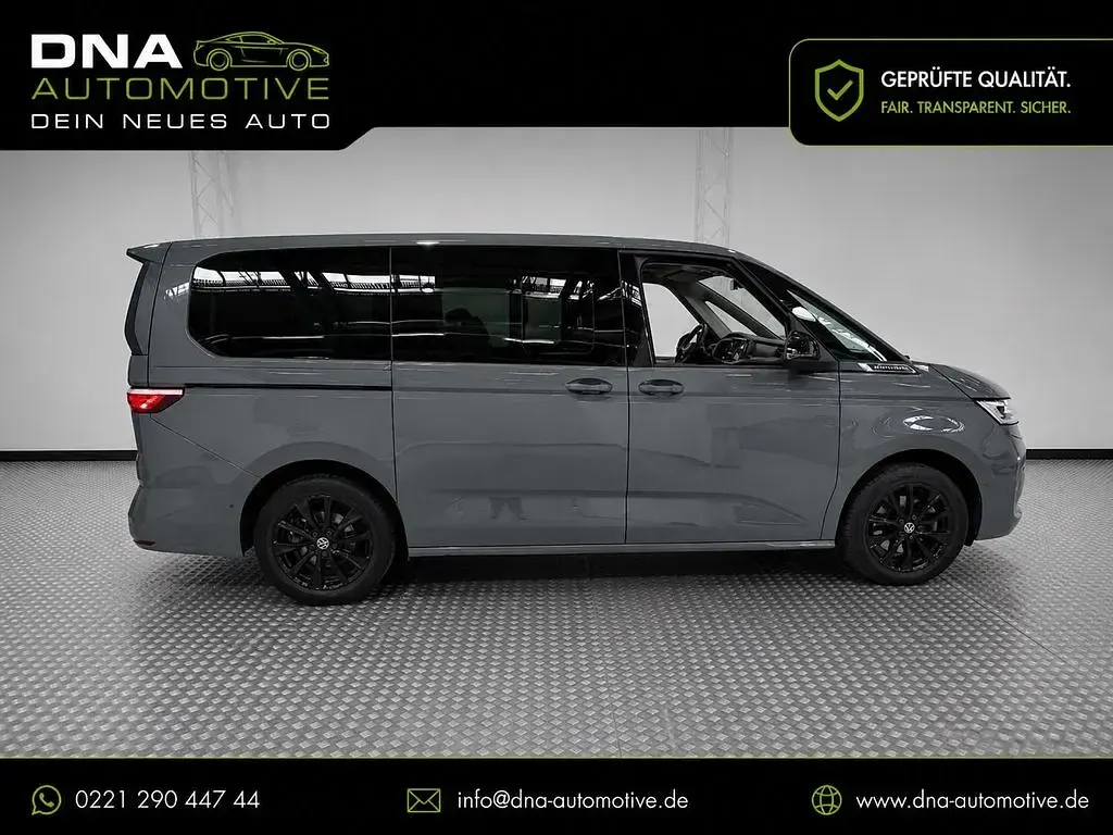 Gebraucht VW Multivan Style 150 PS (110 kW) 2025 Grau Van / Kleinbus