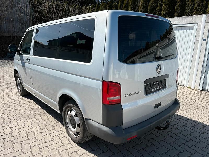 Używany VW Caravelle 179 KM (131 kW) 2012 Srebrny Van