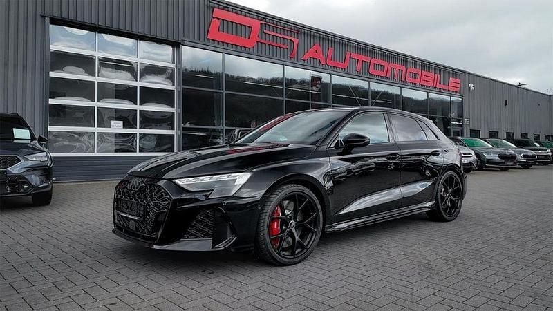 Neu Audi RS3 Advanced 400 PS (294 kW) 2026 Mythosschwarz Limousine