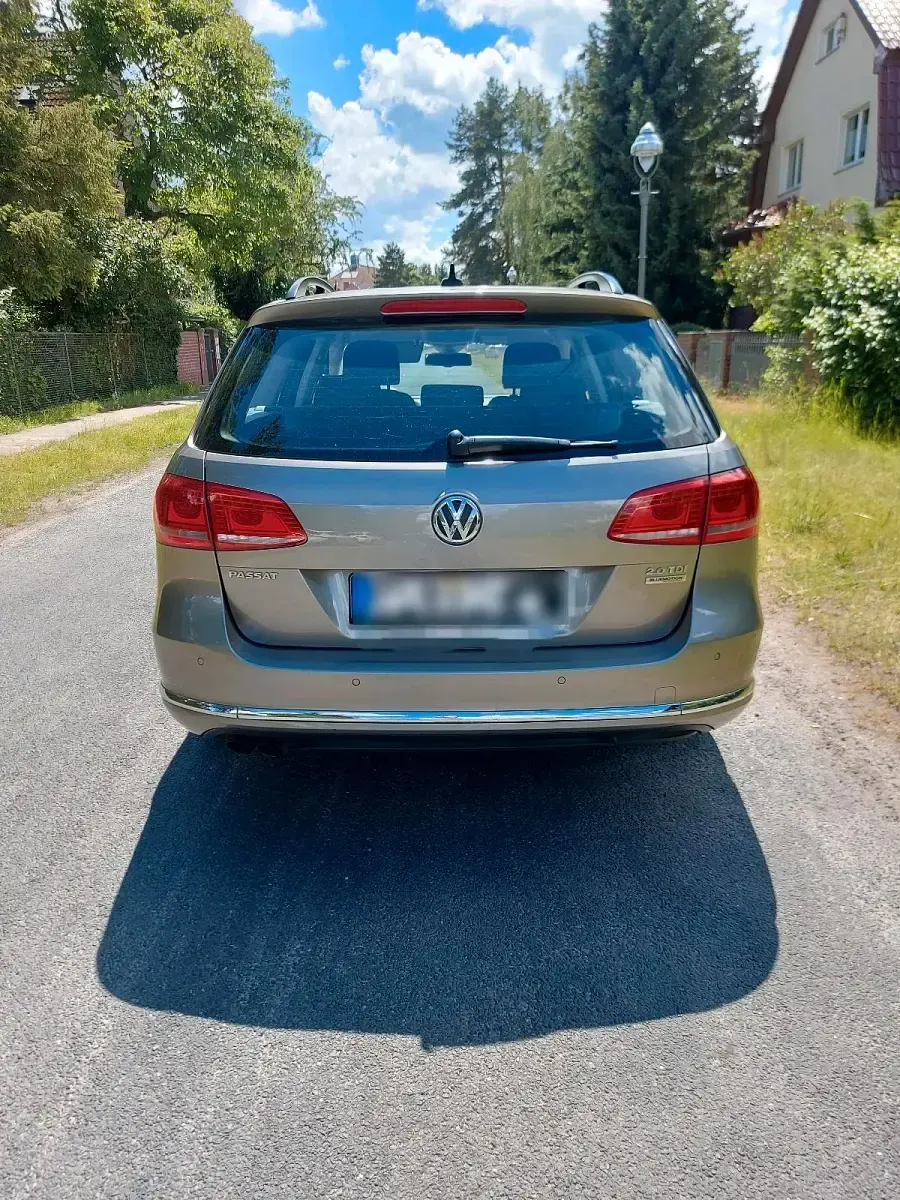 Gebraucht VW Passat 140 PS (102 kW) 2012 Braun Kombi