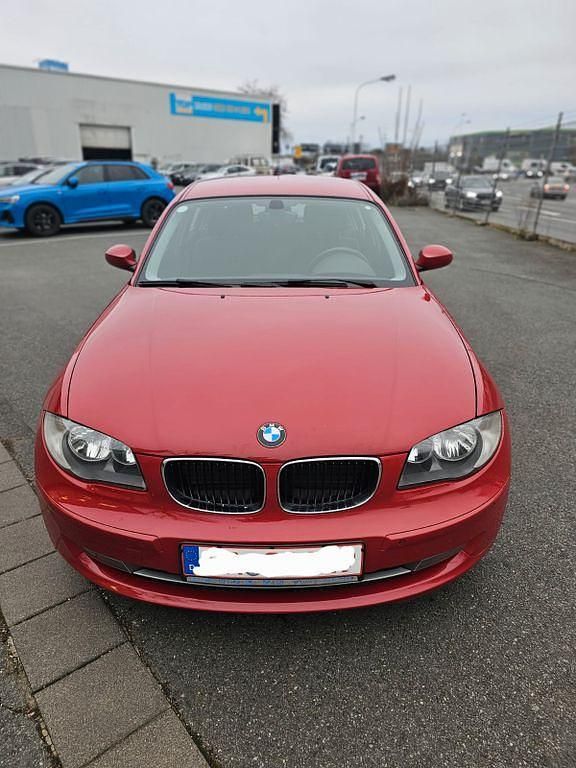 Gebraucht BMW 120 Advantage 177 PS (130 kW) 2008 Rot Kleinwagen
