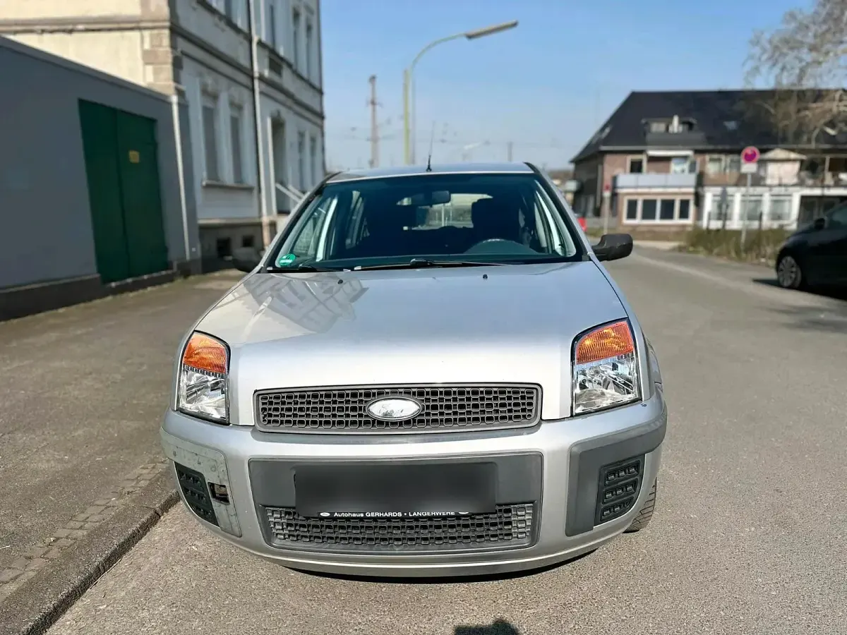 Second-hand Ford Fusion 75 CP (55 kW) 2006 Gri Hatchback