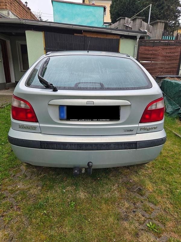 Brugt Renault Mégane II Authentique 95 HK (69 kW) 2002 Grå Sedan