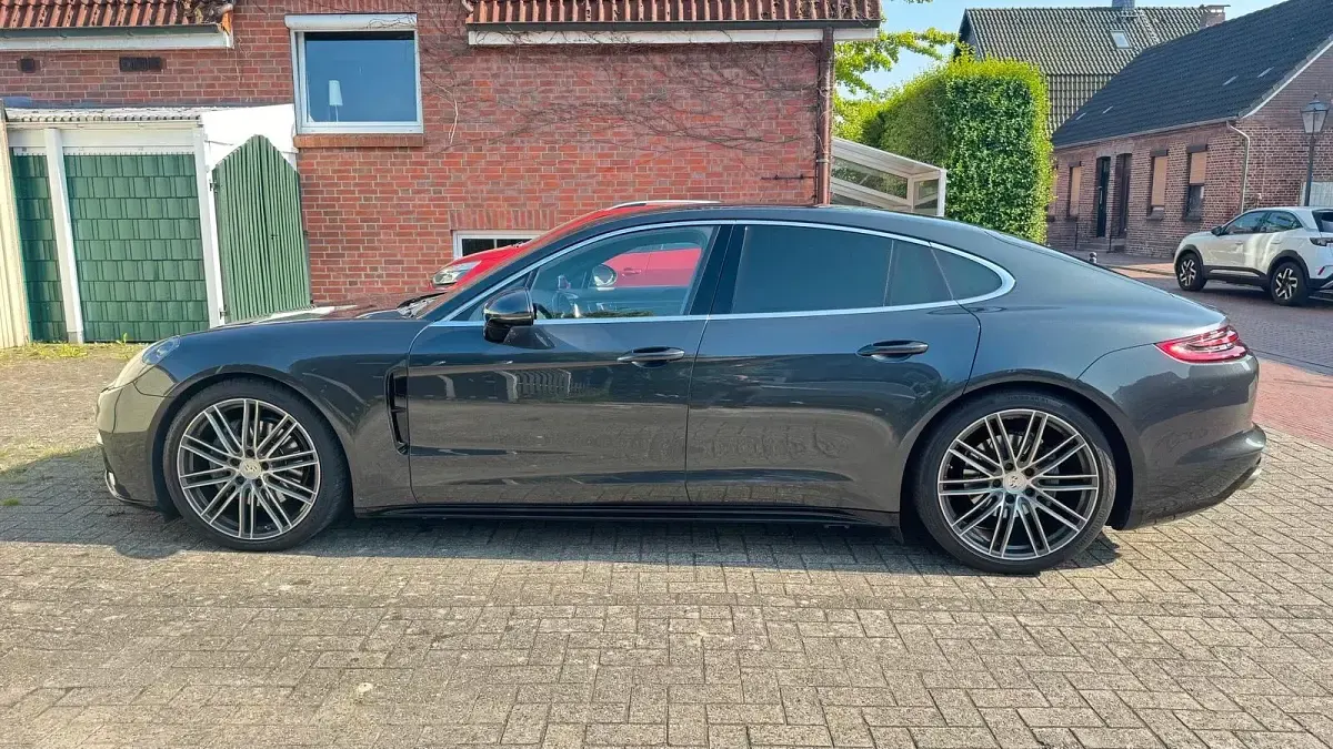 Gebraucht Porsche Panamera 4S 421 PS (309 kW) 2016 Grau Kleinwagen