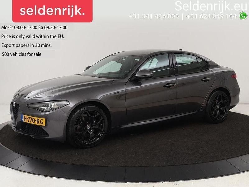 Grau Gebraucht 2020 Alfa Romeo Giulia Sprint Sprint Coupé | 20.500 € (Teuer) - Bild 1/4