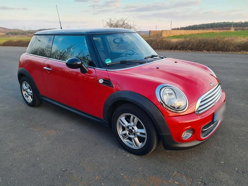 Gebraucht Mini ONE 122 PS (89 kW) 2011 Rot Kleinwagen