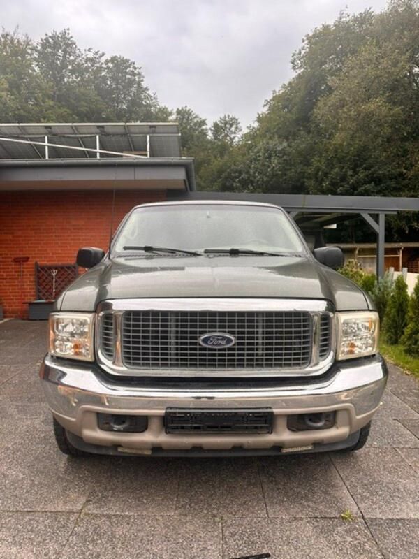 Grün Gebraucht 2000 Ford Excursion SUV | 17.500 € - Bild 1/4