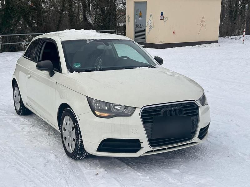 Gebraucht Audi A1 86 PS (63 kW) 2012 Weiß Kleinwagen