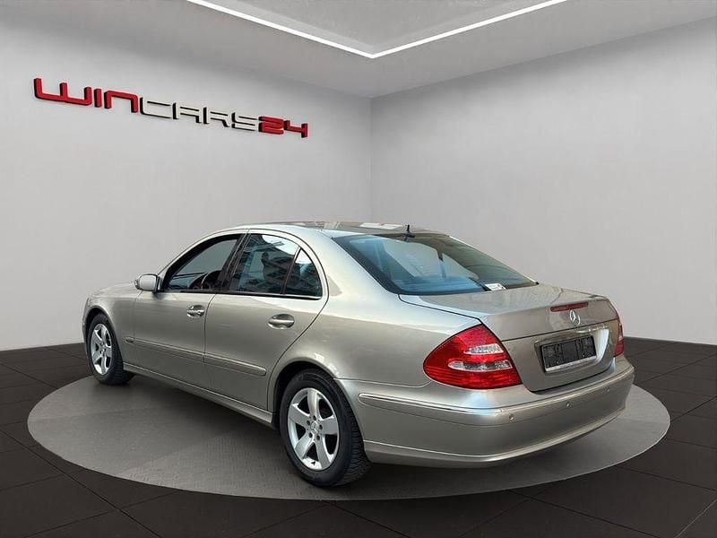 Gebraucht Mercedes E280 Avantgarde 190 PS (139 kW) 2005 Silber Limousine