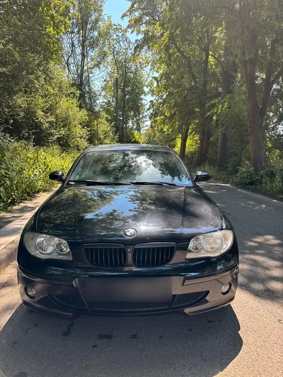 Gebraucht BMW 118 129 PS (94 kW) 2006 Schwarz Kleinwagen