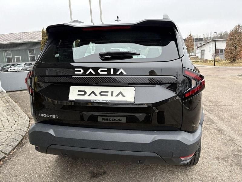 Neu Dacia Bigster Essentiel 140 PS (102 kW) 2025 Schwarz SUV
