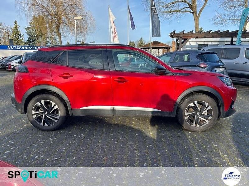 Gebraucht Peugeot e-2008 Allure 100 kW (136 PS) 2022 Ultimate rot SUV