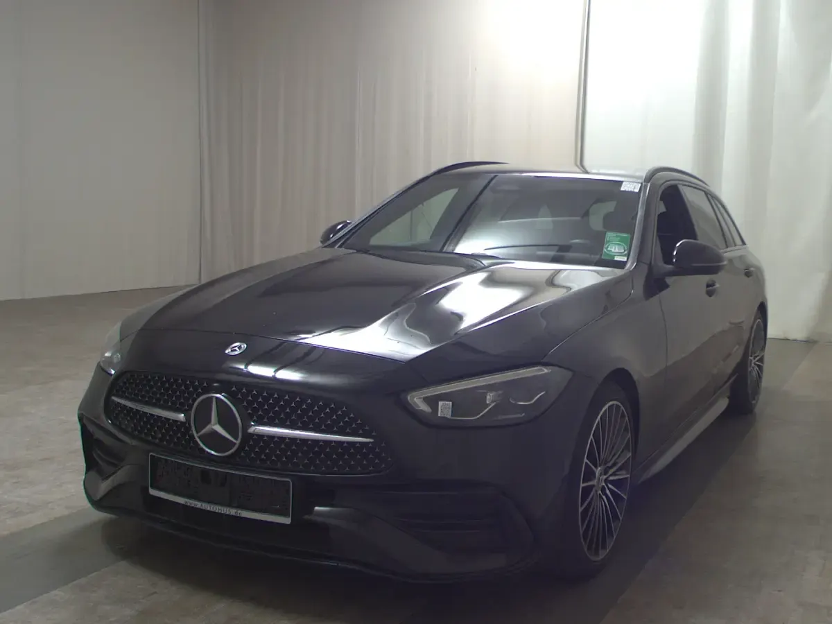 Gebraucht Mercedes C200 AMG line 163 PS (119 kW) 2023 Schwarz Limousine