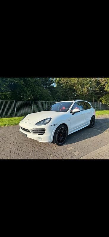 Weiß Gebraucht 2014 Porsche Cayenne S SUV | 29.000 € - Bild 1/4