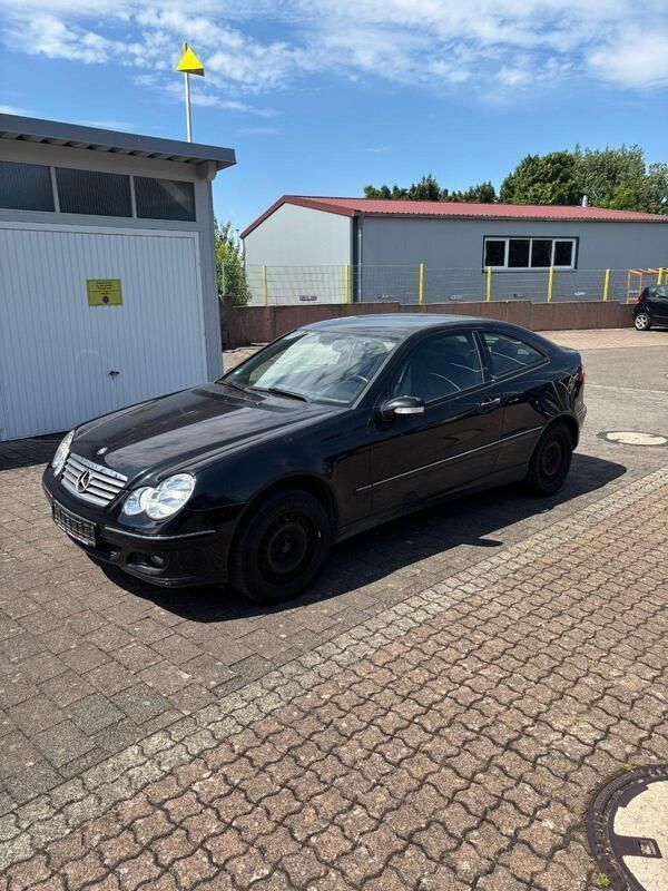 Schwarz Gebraucht 2005 Mercedes CLC160 Kleinwagen | 1.499 € - Bild 1/4