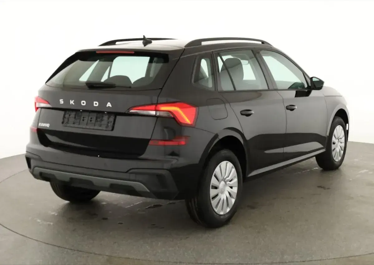 Neu Skoda Kamiq Selection 150 PS (110 kW) 2026 Black magic perleffekt SUV
