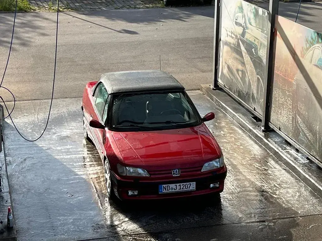 Gebraucht Peugeot 306 Cabriolet 101 PS (74 kW) 1996 Rot Cabrio