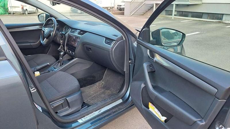 Gebraucht Skoda Octavia Soleil 150 PS (110 kW) 2019 Grün Kombi