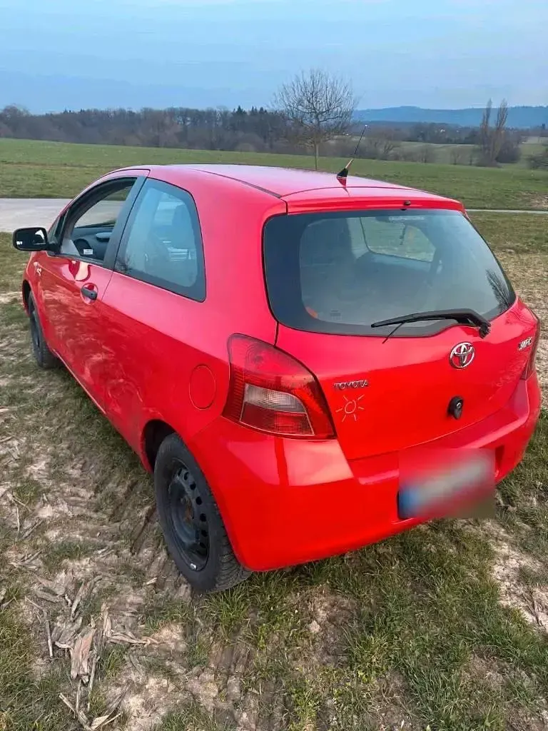 Gebraucht Toyota Yaris 87 PS (63 kW) 2007 Rot Kleinwagen