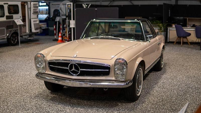 Beige Gebraucht 1968 Mercedes SL280 Cabrio | 144.000 € - Bild 1/4