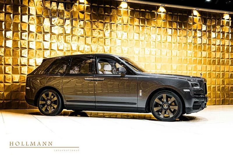 Gebraucht Rolls Royce Cullinan 571 PS (419 kW) 2021 Silber SUV