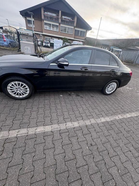 Gebraucht Mercedes C200 184 PS (135 kW) 2015 Schwarz Limousine