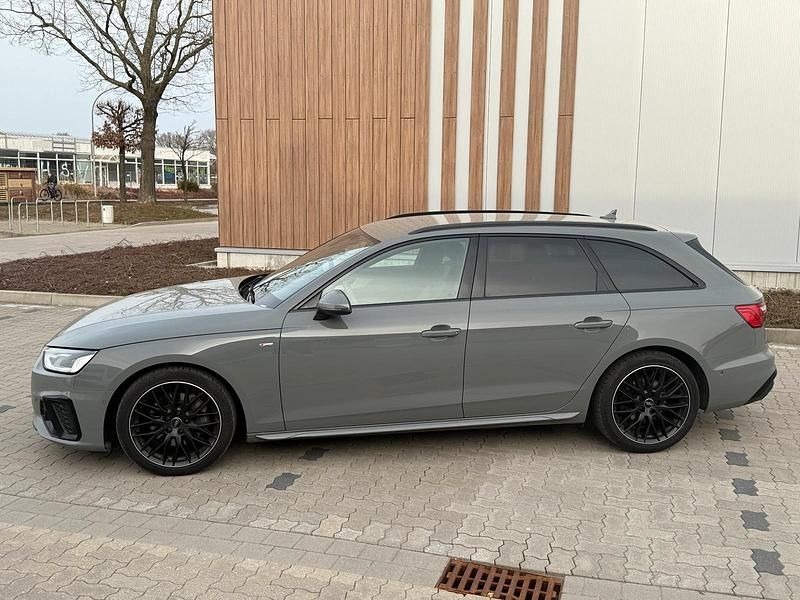 Gebraucht Audi A4 Design 190 PS (139 kW) 2020 Grau Kombi