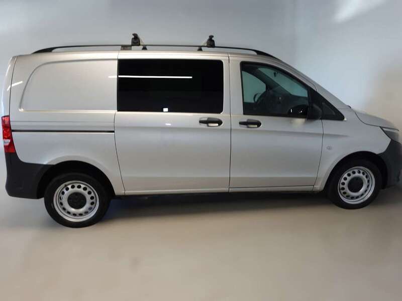 Gebraucht Mercedes Vito 136 PS (100 kW) 2021 Brillantsilber metallic Van