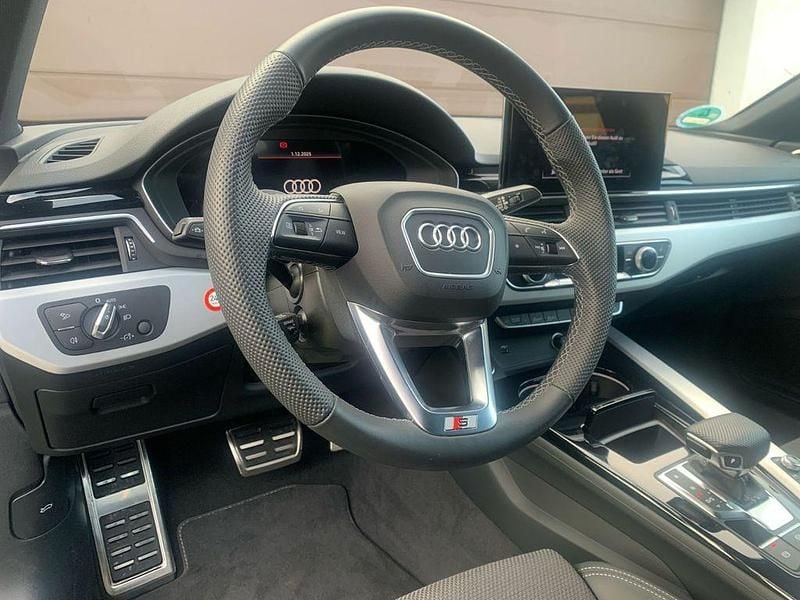 Gebraucht Audi A5 Edition .1 204 PS (150 kW) 2024 Grün Limousine