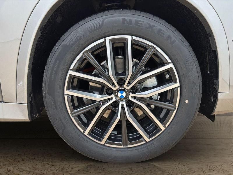 Neu BMW iX1 M Sport 150 kW (204 PS) 2025 Schwarz SUV