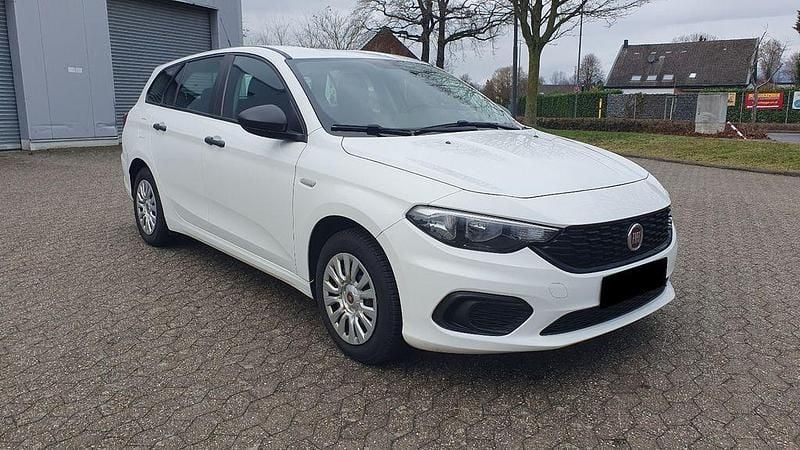 Weiß Gebraucht 2019 Fiat Tipo Pop Kombi | 7.900 € (Superpreis) - Bild 1/4