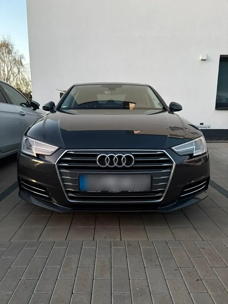 Gebraucht Audi A4 150 PS (110 kW) 2016 Grau Limousine