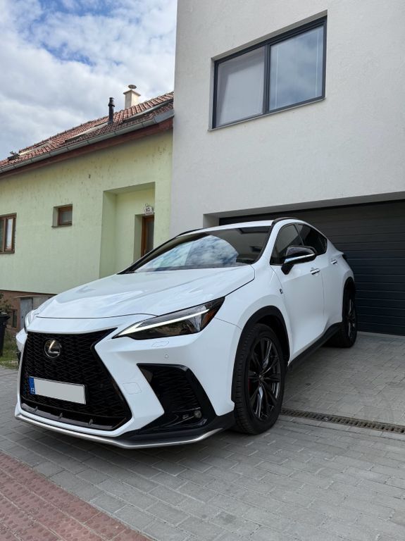 Weiß Gebraucht 2024 Lexus NX350h Sport Line SUV | 59.200 € (Etwas zu teuer) - Bild 1/4