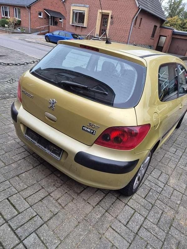 Gebraucht Peugeot 307 Tendance 136 PS (100 kW) 2004 Limousine