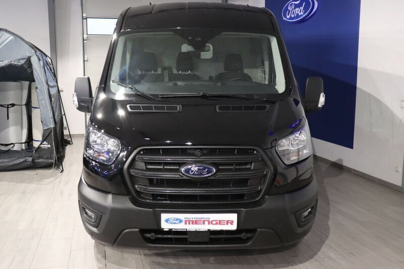 Neu Ford Transit Trend 131 PS (96 kW) 2025 Schwarz Pickup
