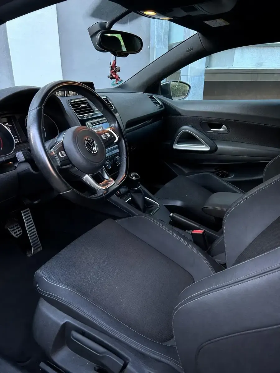 Gebraucht VW Scirocco R-line 125 PS (91 kW) 2015 Grau Coupé