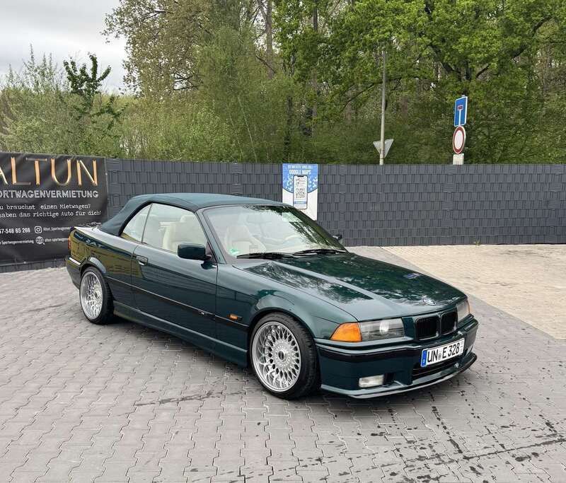Grün Gebraucht 1995 BMW 328 Cabriolet M Sport Cabrio | 18.500 € - Bild 1/4