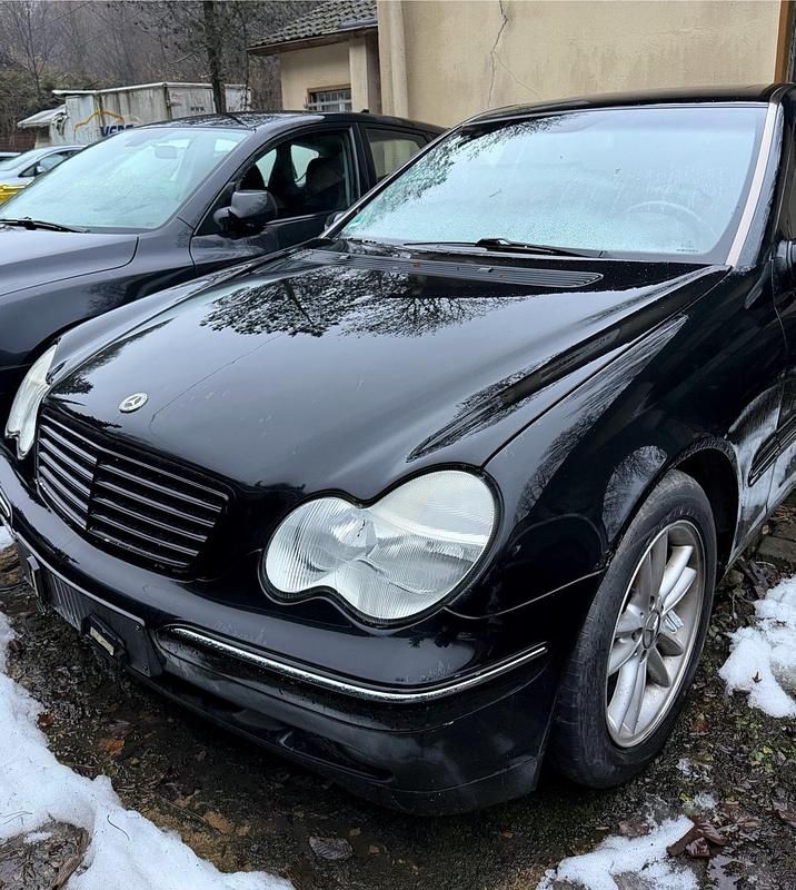 Gebraucht Mercedes 200 2002 Schwarz Limousine