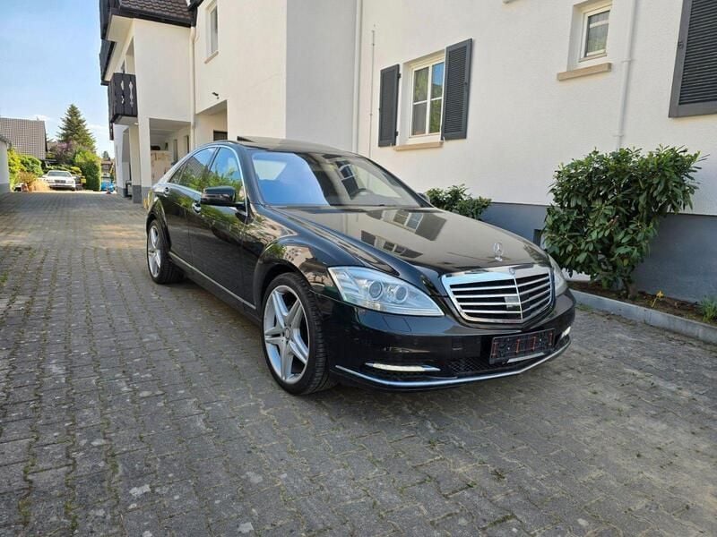 Gebraucht Mercedes S500 AMG 387 PS (284 kW) 2010 Schwarz Limousine