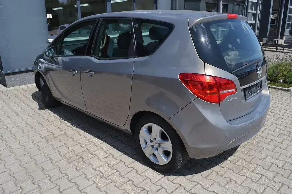 Gebraucht Opel Meriva Selection 101 PS (74 kW) 2011 Beige Van / Kleinbus