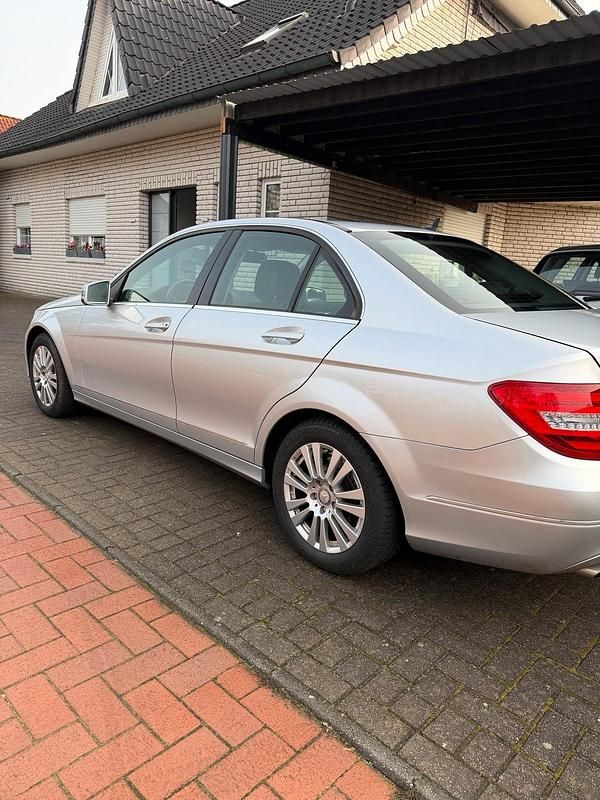 Gebraucht Mercedes C220 170 PS (125 kW) 2012 Silber Limousine