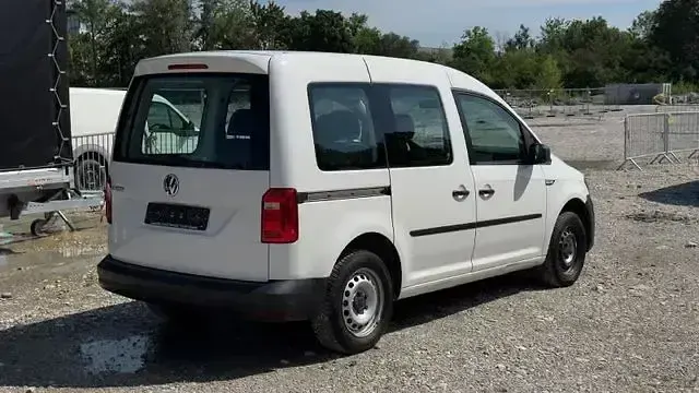 Gebraucht VW Caddy 102 PS (75 kW) 2020 Weiß Van / Kleinbus
