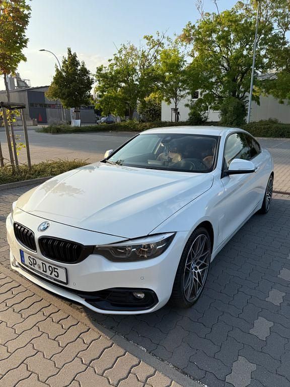 Weiß Gebraucht 2018 BMW 430 Sport Line Coupé | 27.990 € (Etwas zu teuer) - Bild 1/4