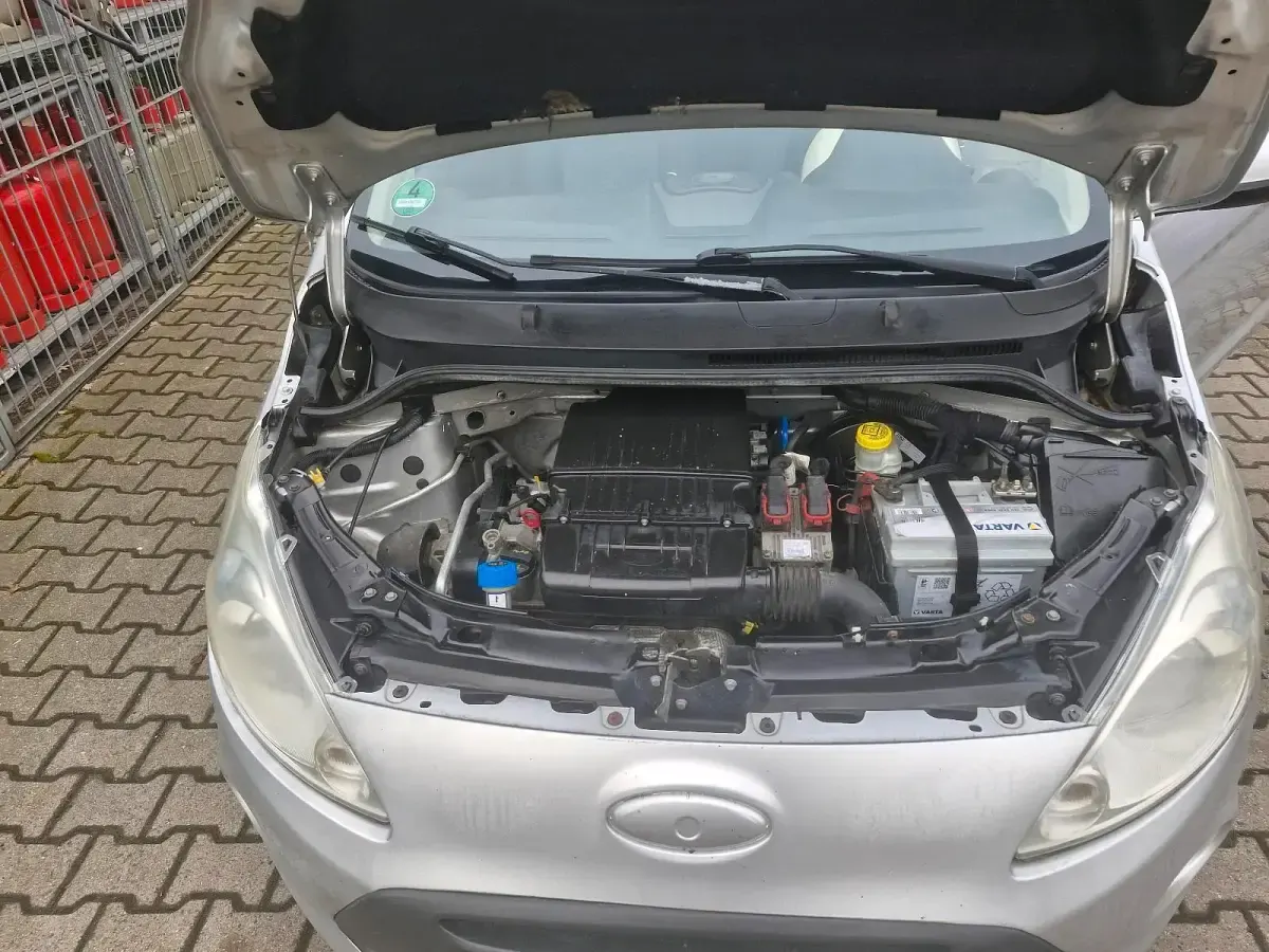 Usata Ford Ka 69 CV (50 kW) 2010 Argento Utilitaria