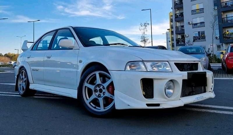 Weiß Gebraucht 1998 Mitsubishi Lancer Limousine | 29.999 € - Bild 1/4