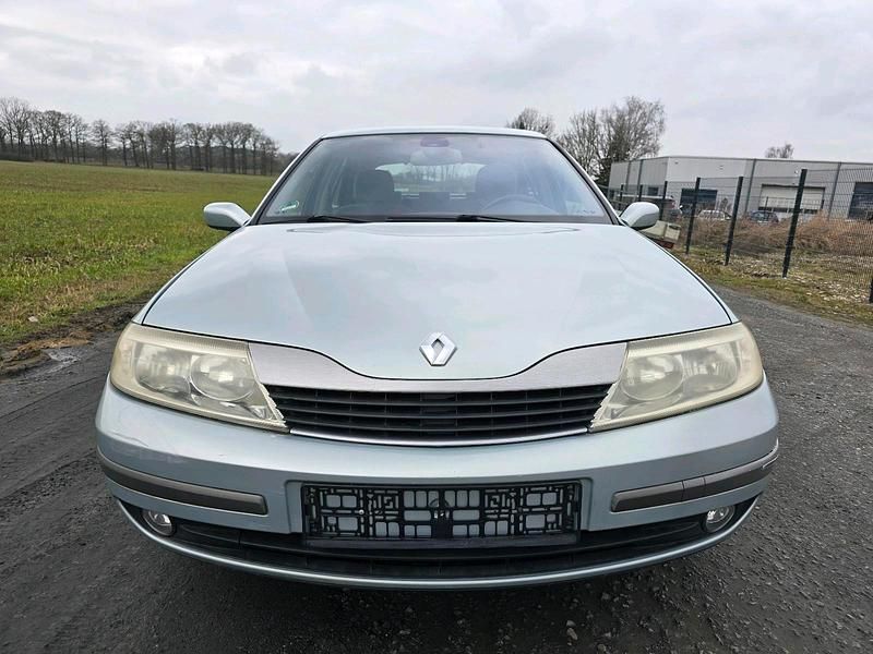 Gebraucht Renault Laguna II 116 PS (85 kW) 2002 Silber Limousine