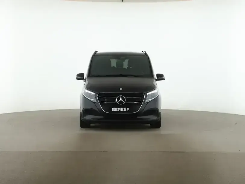 Gebraucht Mercedes V300 Style 237 PS (174 kW) 2026 Schwarz Van / Kleinbus